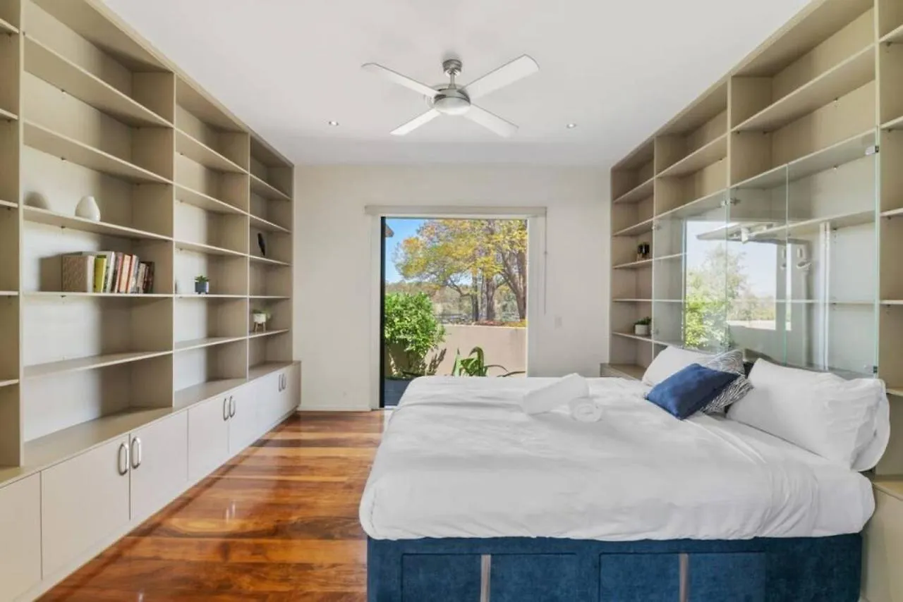 Mountain Majesty With Poolside Relaxing Getaway Villa Tamborine Holiday home